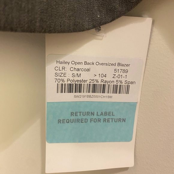 Storets Hailey Open Back Oversized Blazer - Picture 7 of 7